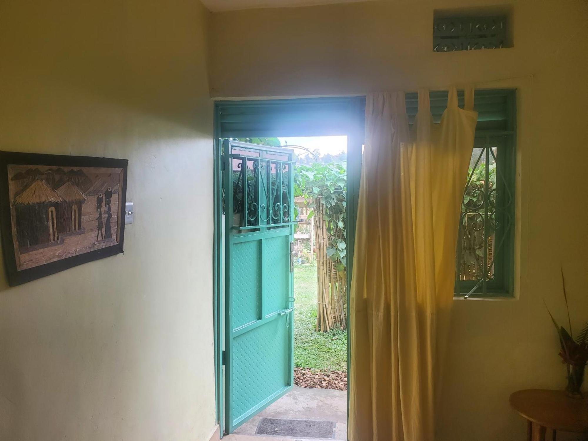 Gaia Eco Hub Bnb Fort Portal Eksteriør bilde