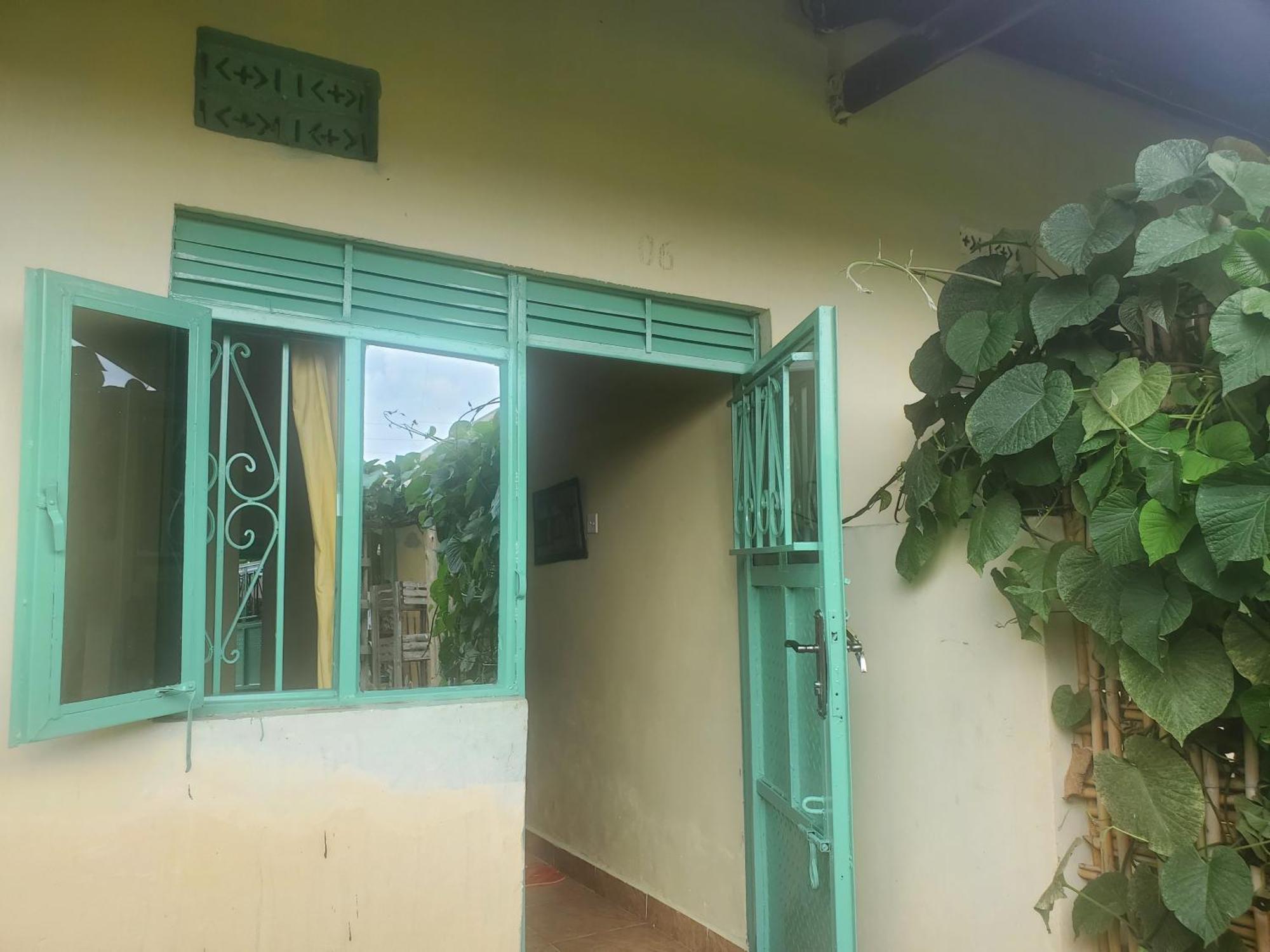 Gaia Eco Hub Bnb Fort Portal Eksteriør bilde
